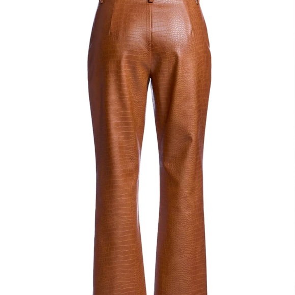 NWOT Boston Proper Stylish Brown Leather Cropped Pants - Picture 4 of 9